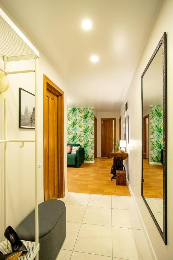 Luxury Apartment With 2 Bedrooms In The City Center Mykolaiv Exterior foto